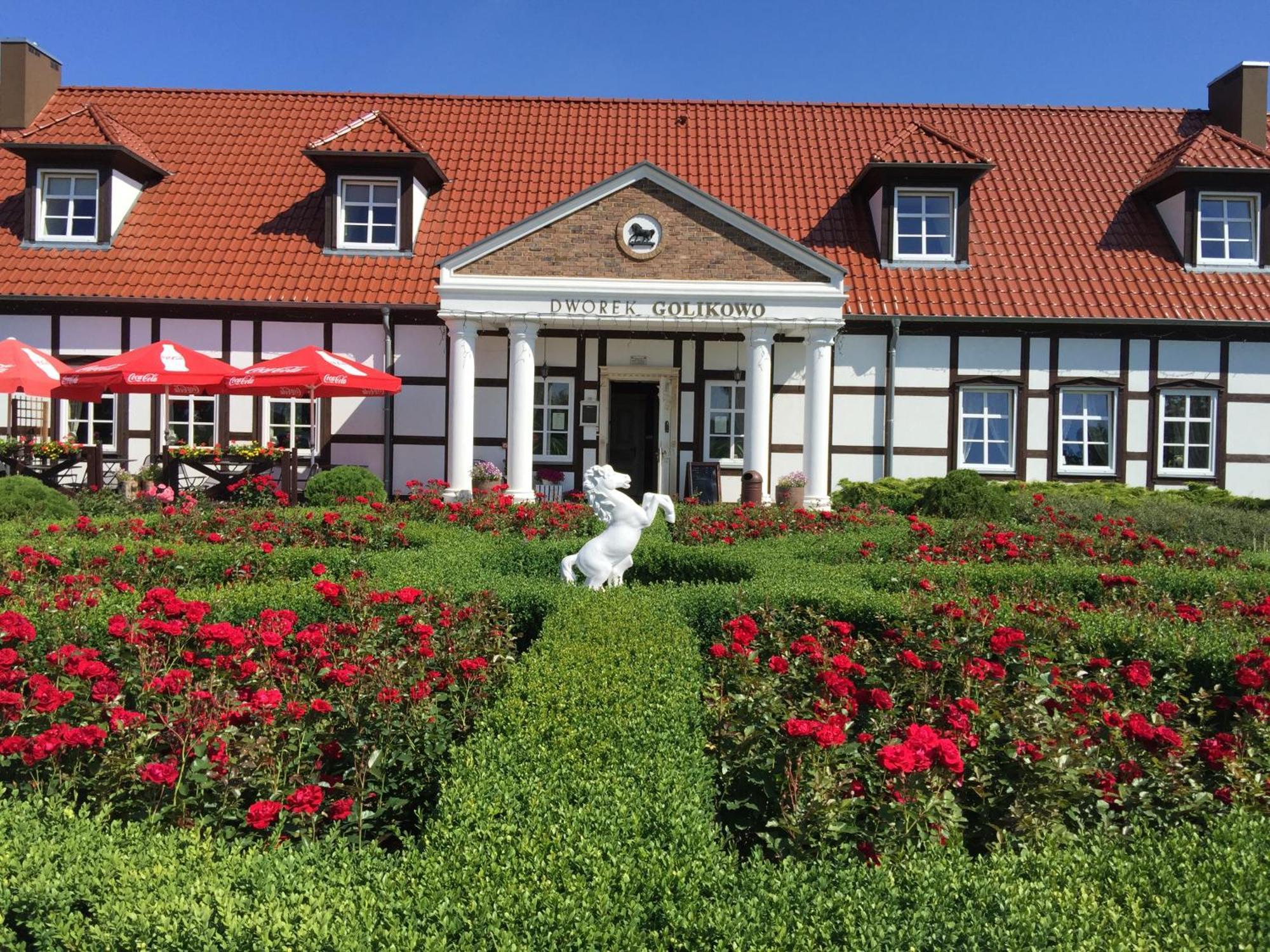 Dworek Golikowo Motel Slawno ภายนอก รูปภาพ